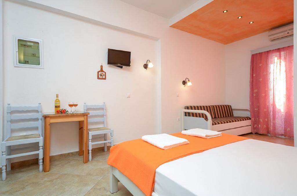 Agia Anna  Sofia Studios الغرفة الصورة